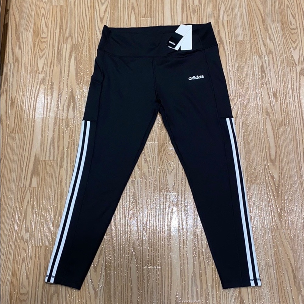 Women’s Adidas brand new leggings